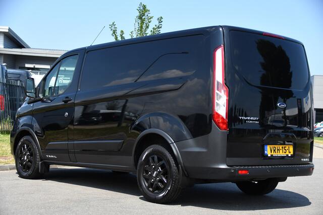 Ford TRANSIT CUSTOM 300 2.0 TDCI L1H1 Trail Camera, Cruise, Carplay, LED, Stoelverwarming, Leder, LM Velgen, 130pk, Mulitmedia, Sensoren, Uniek!