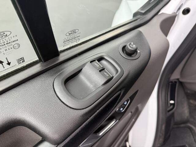 Ford TRANSIT CUSTOM 2.0TDCi Lang | Achterdeuren | Multimedia | Camera | Airco | Cruise | 3-Zits | Betimmering