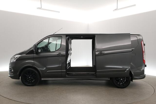 Ford TRANSIT CUSTOM 2.0 TDCI Sport 185PK L2H1 | Automaat | Airco | Camera | Cruise | Trekhaak | 3 Zits | 2xSchuifdeur | Xenon