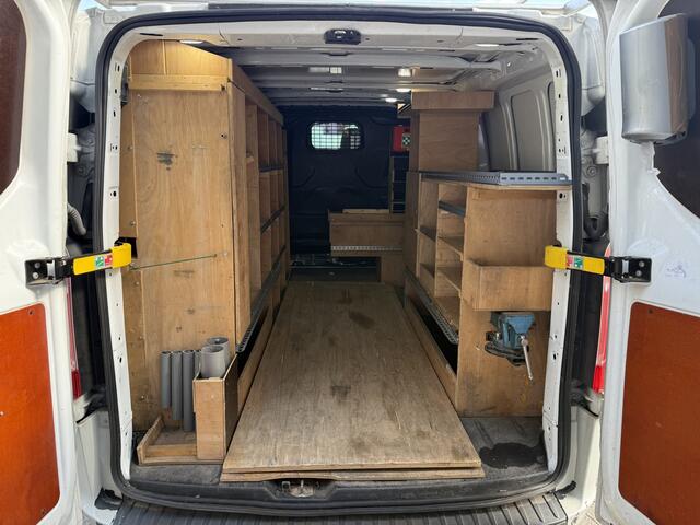 Ford TRANSIT CUSTOM 290 2.0 TDCI L2H1 Ambiente