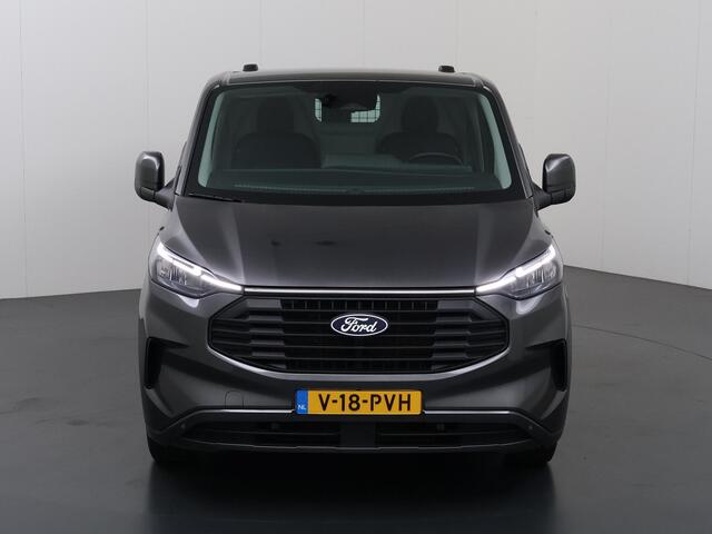 Ford TRANSIT CUSTOM 320 | 2.0 TDCI | AUT. | L1 H1 | AWD | LIMITED 4X4 | 3-ZITS | NAVIGATIE | ACHTERUITRIJCAMERA | STOELVERWARMING | APPLE CARPLAY/ANDROID AUTO | CRUISE CONTROL | VOORRUITVERWARMING | SPIEGELVERWARMING