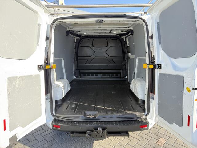 Ford TRANSIT CUSTOM 2.0 TDCI / L1H1 / 1e EIG. / 2.5 TONS TREKHAAK / IMPERIAAL / 3-ZITS / STOEL -EN VOORRUIT VERWARMING / CRUISE / AIRCO