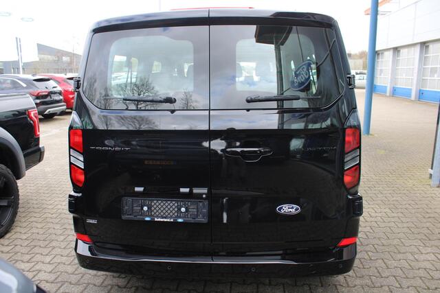 Ford TRANSIT CUSTOM 340 2.5 PHEV L2H1 Limited 233pk | Kombi | Incl. BTW/BPM | Dubbele zijschuifdeur | Privacy Glass | Inklapbare trekhaak | Verwarmbare bijrijdersbank | 17 inch lichtmetalen velgen | Driver Assistance Pack Premium | Verwarmbaar stuurwiel