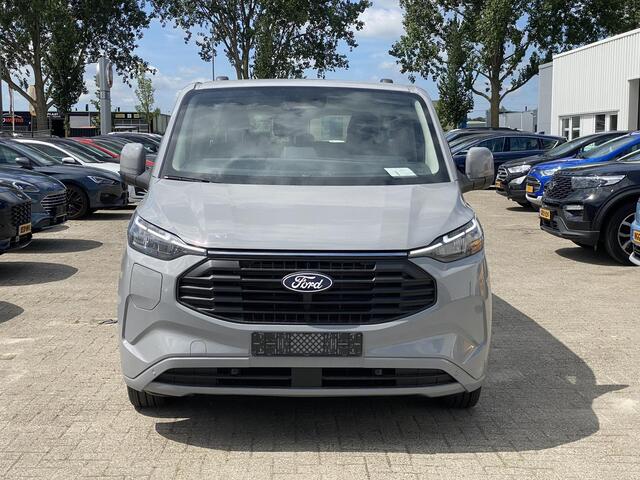 Ford TRANSIT CUSTOM 340 2.5 PHEV L2H1 Limited 233pk | Kombi | Incl. BTW/BPM | Dubbele zijschuifdeur | Privacy Glass | Inklapbare trekhaak | Verwarmbare bijrijdersbank | 17 inch lichtmetalen velgen | Driver Assistance Pack Premium | Verwarmbaar stuurwiel