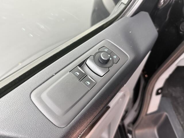 Ford TRANSIT CUSTOM 2.0TDCI 136PK Lang Business Digital Cockpit | Navigatie | Camera | Multimedia | 3-Zits | Trekhaak
