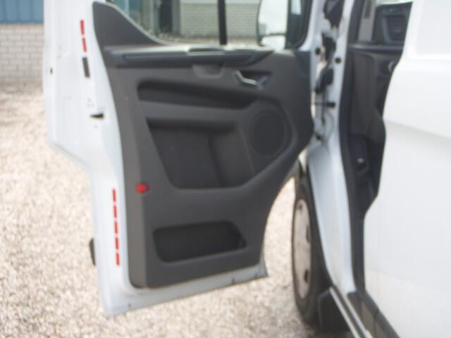 Ford TRANSIT CUSTOM 320 L2H2 Trend nette auto 100412 km bj 19