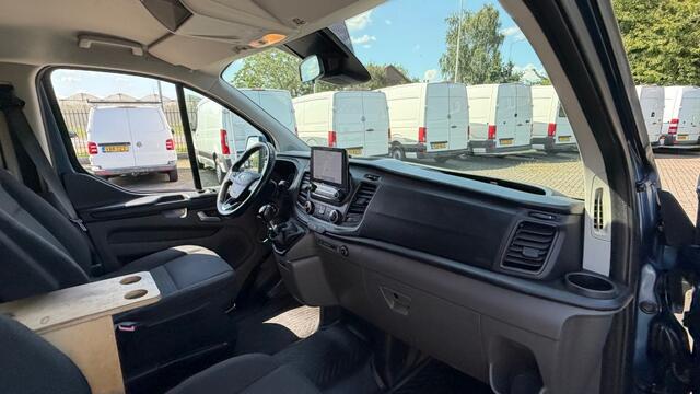 Ford TRANSIT CUSTOM 2.0 TDCI 96KW 131PK L2H1 EURO 6 AIRCO/ NAVIGATIE/ CRUISE CONTROL/ CAMERA/ 100% DEALERONDERHOUDEN