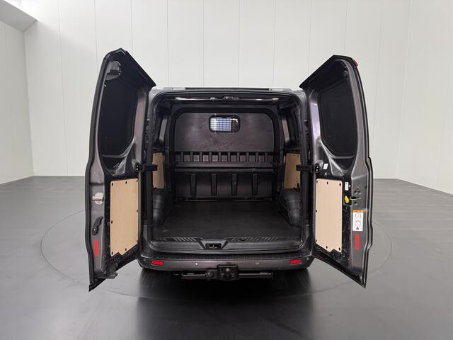 Ford TRANSIT CUSTOM 2.0TDCI L170PK Automaat Lang Limited Dubbele Cabine | 6-Persoons | Navigatie | Camera | 2xSchuifdeur | Trekhaak