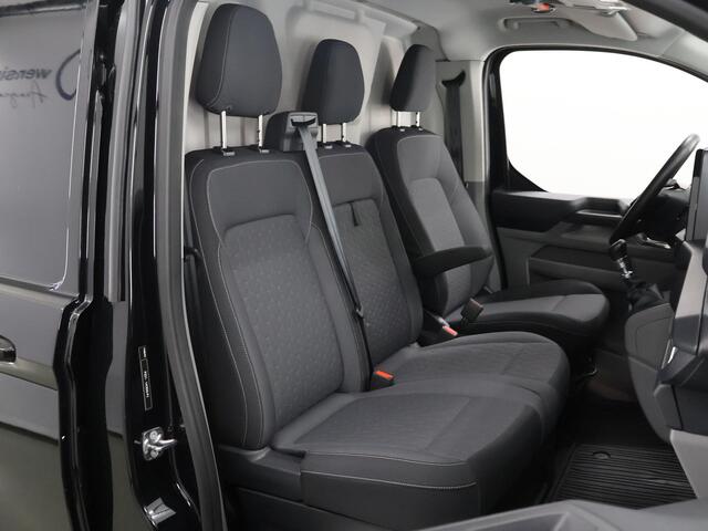 Ford TRANSIT CUSTOM 320 2.0 TDCI | 136 PK | LIMITED | L2 H1 | ADAPTIVE CRUISE | 3-ZITS | PARKEERCAMERA | NAVIGATIE | APPLE CARPLAY / ANDROID AUTO | 17" LM VELGEN | STOELVERWARMING | STUURVERWARMING | LAADRUIMTE BETIMMERING