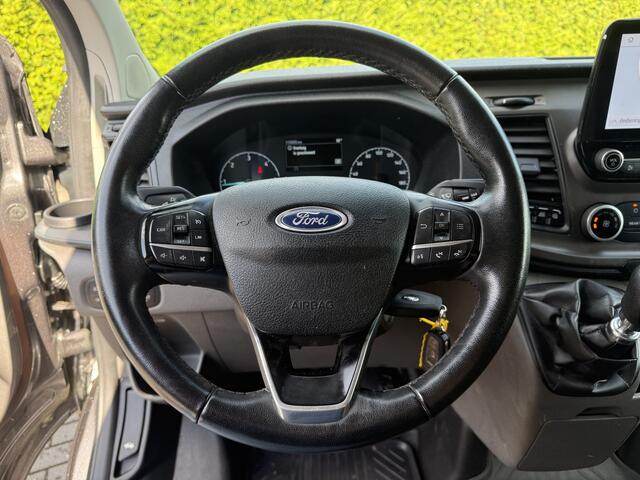 Ford TRANSIT CUSTOM 2.0 TDCI / L1H1 / 1e EIG. / AIRCO / CRUISE / NAVI / LED / 2.5 TONS TREKHAAK / 3-ZITS / PDC
