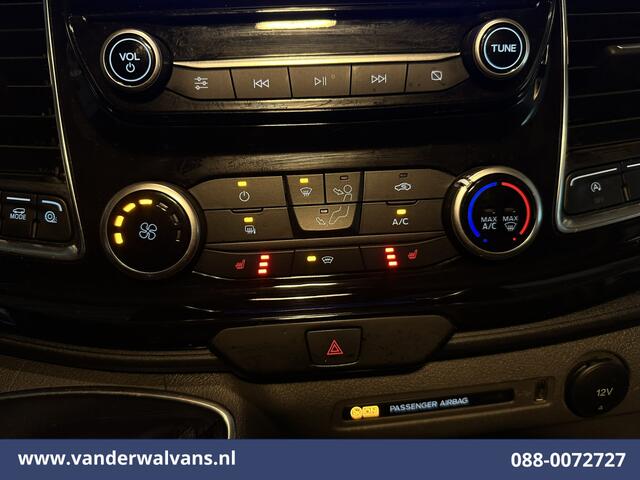 Ford TRANSIT CUSTOM 2.0 TDCI 130pk L2H1 Euro6 Airco | Navigatie | Apple Carplay | LED | Cruisecontrol | 2800kg Trekhaak Android Auto, Verwarmde voorruit, Stoelverwarming, Parkeersensoren, Bijrijdersbank