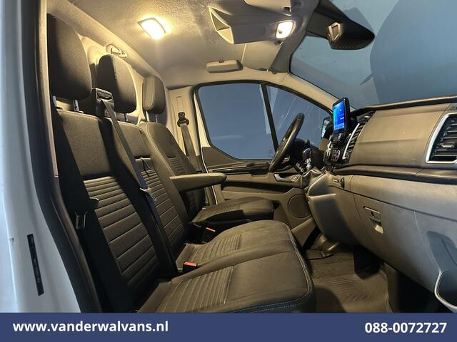 Ford TRANSIT CUSTOM 2.0 TDCI 130pk L2H1 Euro6 Airco | Navigatie | Apple Carplay | LED | Cruisecontrol | 2800kg Trekhaak Android Auto, Verwarmde voorruit, Stoelverwarming, Parkeersensoren, Bijrijdersbank