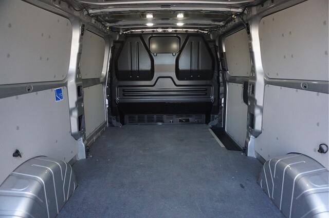 Ford TRANSIT CUSTOM 320L 170PK Limited AUT BPM VRIJ!! Navi, Cam, Adap. Cruise, 17" LM, LED!! NR. 335.