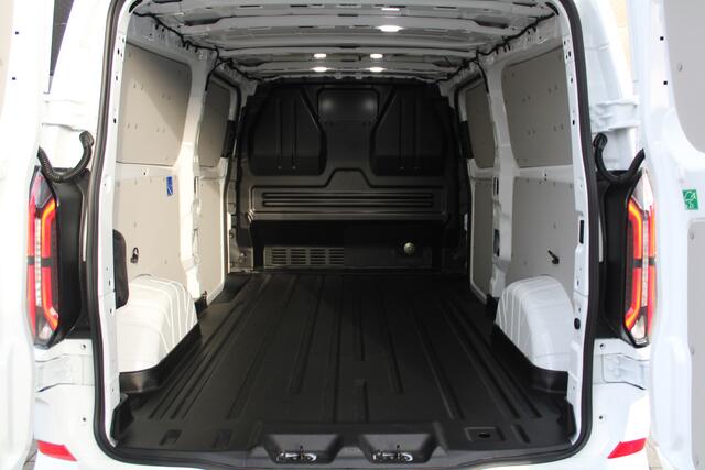 Ford TRANSIT CUSTOM E-Transit 340 L2H1 Limited 218pk - 2x Schuif - LED - 360 Camera - B&O - ACC - Navi - Stoel/Stuurverwarming - Rijklaar