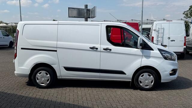 Ford TRANSIT CUSTOM 2.0 TDCI 77KW 105PK EURO 6 AIRCO/ TREKHAAK/ BIJRIJDERSBANK/ CRUISE CONTROL/ 100% DEALERONDERHOUDEN