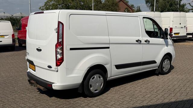 Ford TRANSIT CUSTOM 2.0 TDCI 77KW 105PK EURO 6 AIRCO/ TREKHAAK/ BIJRIJDERSBANK/ CRUISE CONTROL/ 100% DEALERONDERHOUDEN