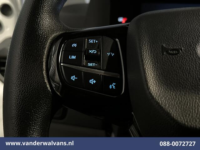 Ford TRANSIT CUSTOM 2.0 TDCI 136pk L2H1 Euro6 Airco | Camera | Apple Carplay | LED | Cruisecontrol | Leder Android Auto, Verwarmde voorruit, Parkeersensoren, Bijrijdersbank