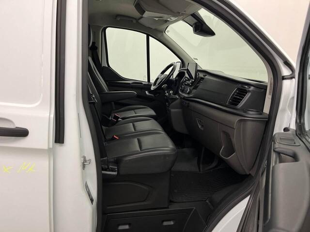 Ford TRANSIT CUSTOM 300 2.0 TDCI L1H1 Trend Navigatie | Trekhaak | Betimmerde Laadruimte |