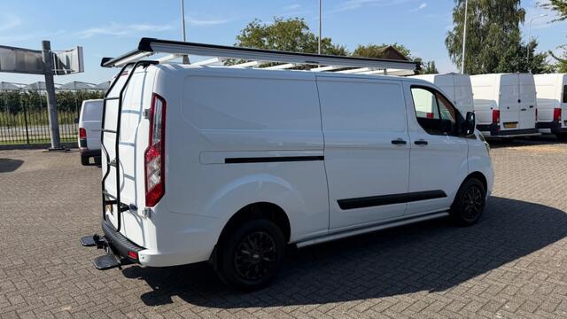 Ford TRANSIT CUSTOM 2.0 TDCI 77KW 105PK L2H1 EURO 6 RVS IMPERIAAL/ TREKHAAK 2800KG/ AIRCO/ CRUISE CONTROL/ 100% DEALERONDERHOUDEN