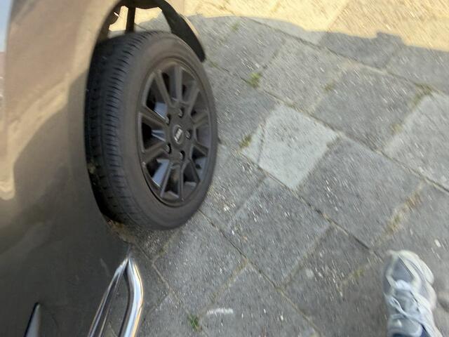 Ford TRANSIT CUSTOM 300 2.0 TDCI L1H1 Trend DC 6-persoons Vol optie 20inch,Trekhaak,Cruise,Cv,Navi btw auto