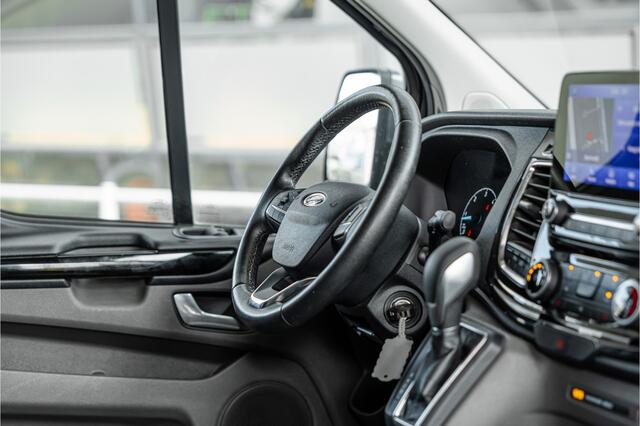 Ford TRANSIT CUSTOM 320 2.0 TDCI L2H1 Limited | ACC | L+R Schuifdeur | CarPlay | Navigatie | Camera | Trekhaak | Stoelverwarming | Nieuwe APK | DAB