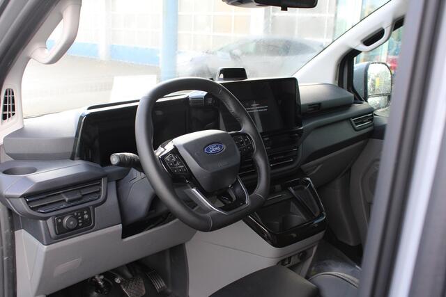 Ford TRANSIT CUSTOM 320 2.5 PHEV L2H1 Grey Platinum DC | Dubbele Cabine | Rijklaar | Dubbele zijschuifdeur | Dual-zone automatische airconditioning | Privacy glass | Groot middenconsole | Trekhaakvoorbereiding | Centrale dubbele vergrendeling | Driver Assistent Pack Ultimate | Verwarmbaar stuurwiel | 2 AGM accus | PHEV 1-fase oplaadkabel 10m | Vehicle Integration System