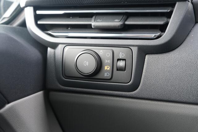 Ford TRANSIT CUSTOM E-Transit 320 L1H1 Limited 71 kWh 218pk - Carplay - Camera - Stoel-stuurverwarming - Rijklaar