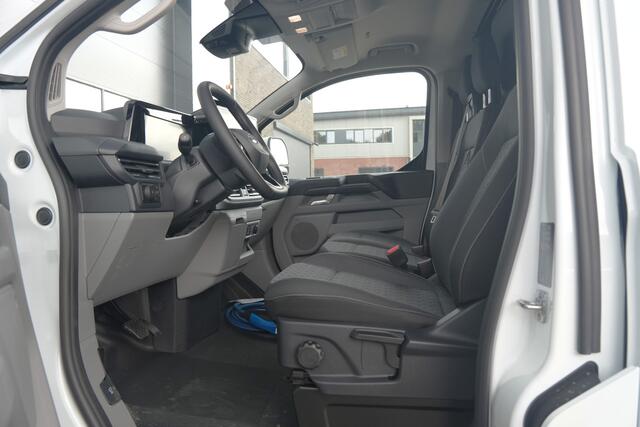 Ford TRANSIT CUSTOM E-Transit 320 L1H1 Limited 71 kWh 218pk - Carplay - Camera - Stoel-stuurverwarming - Rijklaar