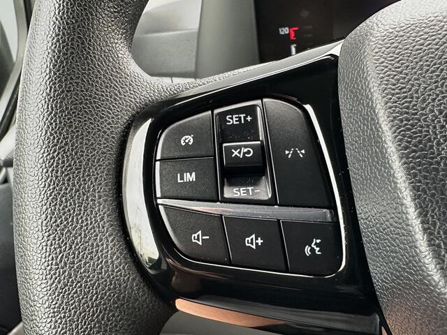 Ford TRANSIT CUSTOM 2.0 TDCI 136 PK TREND / L2H1 / 2.740 KG AHG / CAMERA / CRUISE / 3 ZITS / AIRCO / CARPLAY