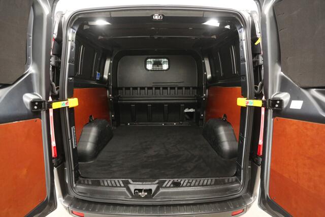 Ford TRANSIT CUSTOM 2.0 TDCI L2H1 Limited 170PK | Dubbele Cabine | Automaat | Airco | Camera | Cruise | 2xSchuifdeur | Trekhaak | Carplay | Parkeersens.