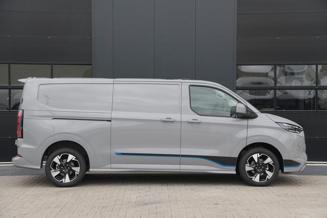 Ford TRANSIT CUSTOM E-Transit 340 L2H1 Sport 71 kWh 218pk - 2x Schuif - ACC - B&O - Navi - Stoel/Stuurverwarming - 360 Camera - Trekhaak - Rijklaar