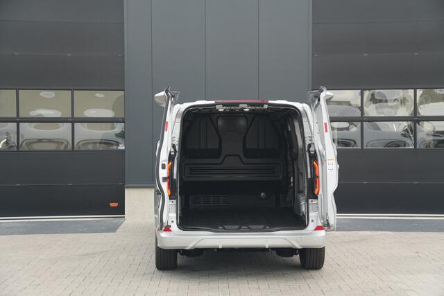 Ford TRANSIT CUSTOM E-Transit 340 L2H1 Sport 71 kWh 218pk - 2x Schuif - ACC - B&O - Navi - Stoel/Stuurverwarming - 360 Camera - Trekhaak - Rijklaar