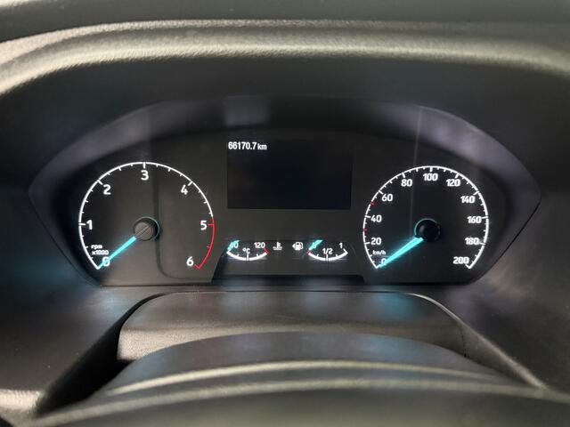 Ford TRANSIT CUSTOM 2.0TDCI 130PK Lang | 2xSchuifdeur | Imperiaal | Trekhaak | Multimedia | Camera | Airco | Cruise | 3-Zits
