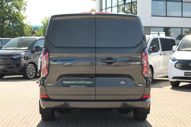 Ford TRANSIT CUSTOM E-Transit 320 L2H1 Limited DC | 71 kWh | 160kW/218pk | Driver Assist | Adap. Cruise | 360° Camera | Pro Power | Lease 824,- p/m