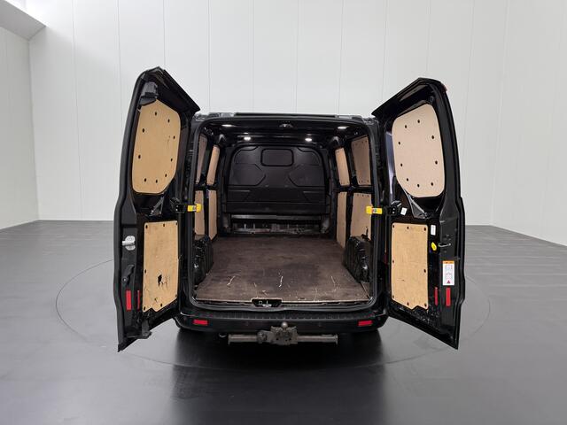 Ford TRANSIT CUSTOM 2.0TDCI 170Pk Automaat Lang Limited | Navigatie | Camera | Multimedia | Trekhaak | Airco | Cruise | 3-Zits