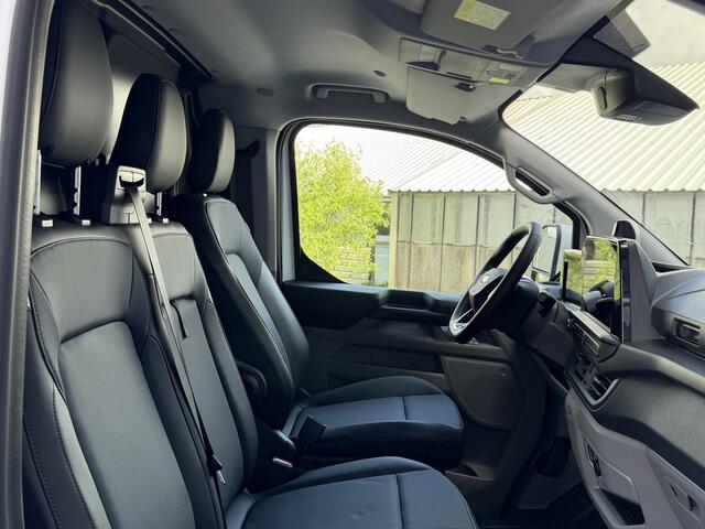 Ford TRANSIT CUSTOM E-Transit 340 L2H1 Limited 71 kWh | 360 Camera | Pro Power | Adaptieve Cruise | Luxe bekleding | Direct leverbaar!