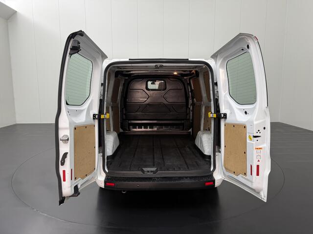 Ford TRANSIT CUSTOM 2.0TDCI Achterdeuren | 2500Kg Trekgewicht | Airco | Cruise | 3-Zits | Betimmering
