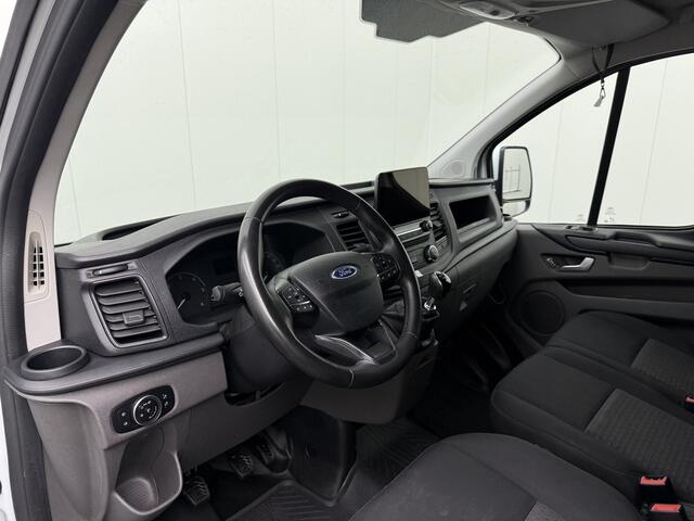 Ford TRANSIT CUSTOM 2.0TDCi 130PK Lang | Achterdeuren | Multimedia | 3-Zits | Betimmering | Airco | Cruise