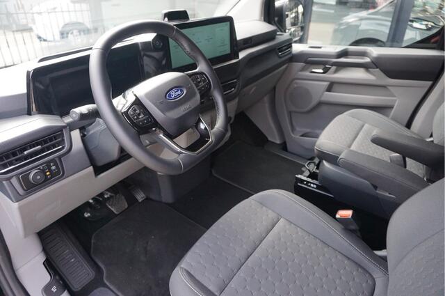 Ford TRANSIT CUSTOM 340L Limited DC 71 kWh / 218 PK Elektrisch Apple CP/ Android A Camera, 17" LM, Cruise, LED NR. 598