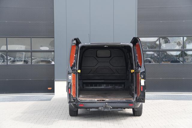 Ford TRANSIT CUSTOM 320 2.0 TDCI L1H1 Trend 170pk - 2x Schuif - Cruise - Camera - Stoelverwarming - Trekhaak - Carplay/Android - Rijklaar