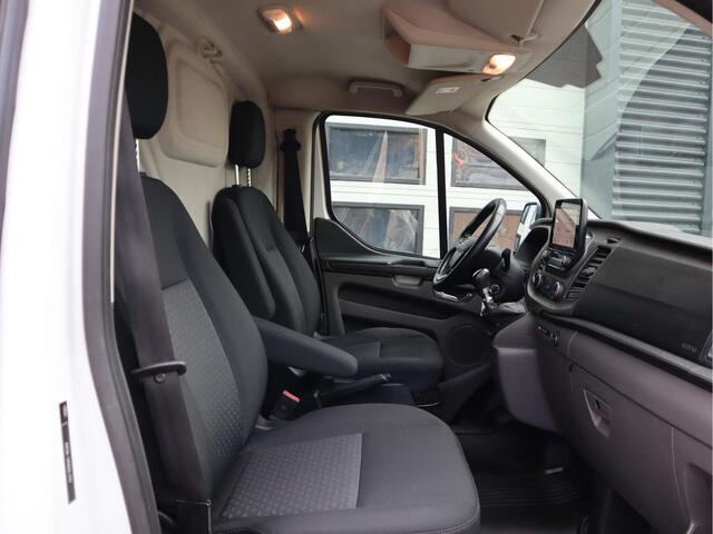 Ford TRANSIT CUSTOM 2.0 TDCI 130pk Euro 6 L2 Lang - Trekhaak - Navi - Cruise