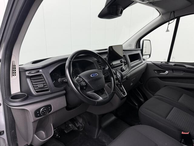 Ford TRANSIT CUSTOM 2.0TDCI 130PK Automaat Limited | Trekhaak | Dakdraagsysteem | Multimedia | Camera | Airco | Cruise | 3-Zits | Betimmering