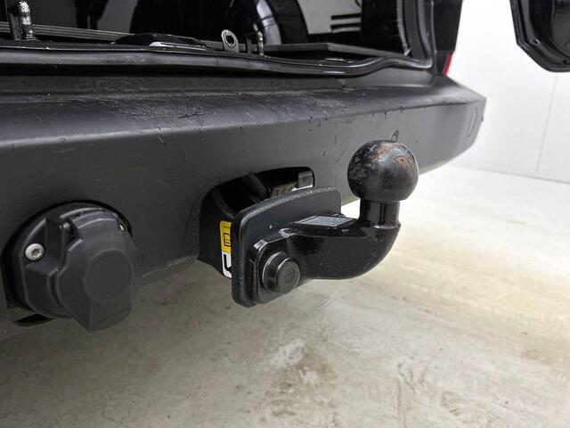 Ford TRANSIT CUSTOM 300 2.0 TDCI L2H1 Trend Nieuw Model Automaat Ford Transit Custom 300 2.0 TDCI L2H1 Trend NM Automaat Airco Navi Cruise PDC Camera