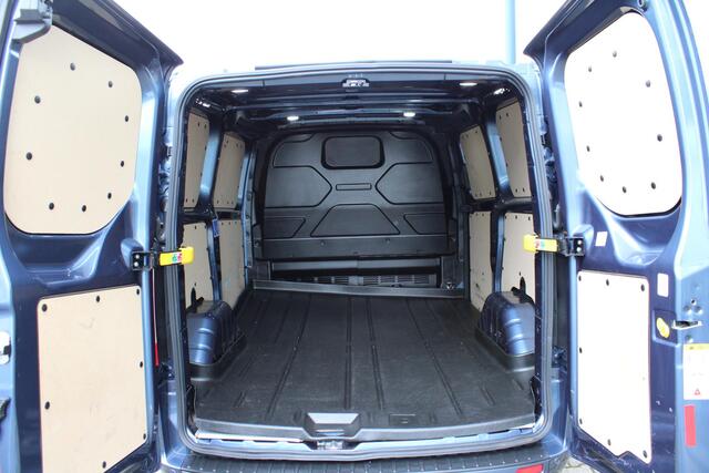 Ford TRANSIT CUSTOM 300 2.0 TDCI L1H1 Limited SCI | Automaat | Navigatie | Camera | Airco | Lichtmetalen Velgen |