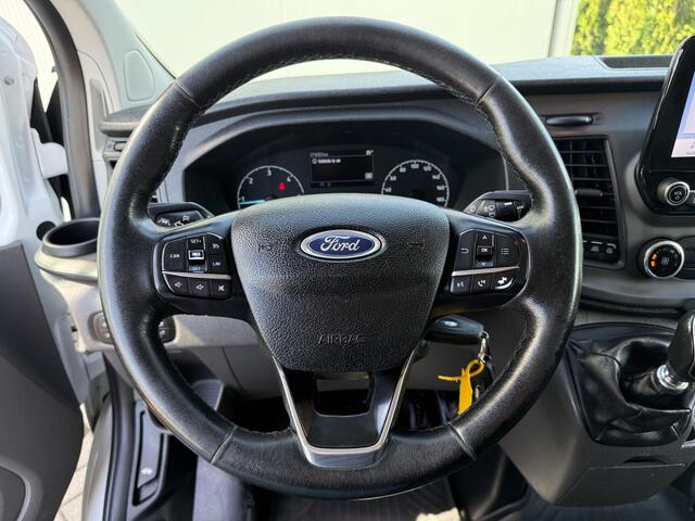 Ford TRANSIT CUSTOM 2.0 TDCI / L2H1 / 2x SCHUIFDEUR / 2.8 TONS TREKHAAK / 1e EIG. / IMPERIAAL / CAMERA / 3-ZITS / BLINDSPOT