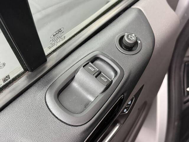 Ford TRANSIT CUSTOM 2.0TDCI 130PK Trail | Leder | 2xSchuifdeur | 2500Kg Trekhaak | Multimedia | Camera | Airco | Cruise