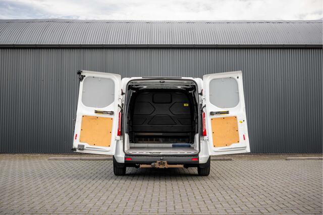 Ford TRANSIT CUSTOM L1H1 | 3-Zits | 130 PK | Camera | Cruise | PDC | Airco | Trekhaak