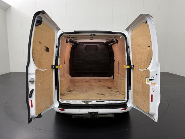 Ford TRANSIT CUSTOM 2.0TDCi 170PK Automaat Lang Limited | Dakdragers | Multimedia | Camera | 3-Zits | Trekhaak
