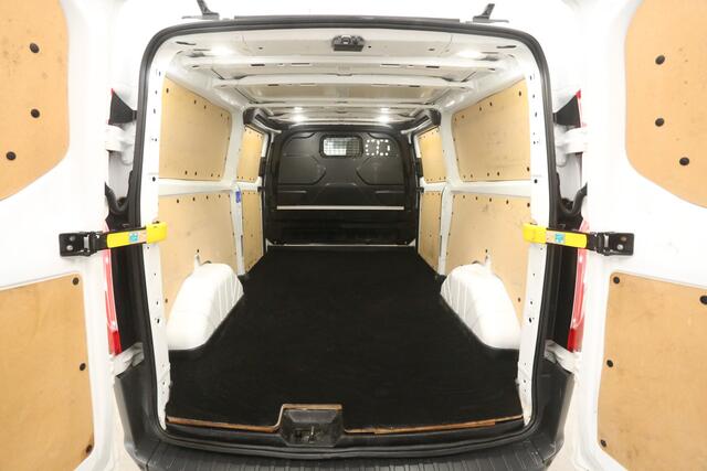 Ford TRANSIT CUSTOM 2.0 TDCI L2H1 | Automaat | Airco | Cruise | Camera | 3 Zits | Trekhaak | 2xSchuifdeur