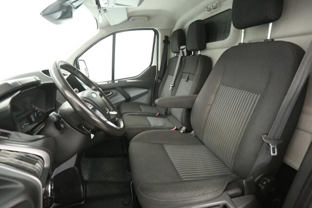 Ford TRANSIT CUSTOM 2.0 TDCI L2H1 | Automaat | Airco | Cruise | Camera | 3 Zits | Trekhaak | 2xSchuifdeur